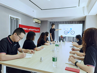  <h2>Responsive &amp; Professional Sales Team</h2> 